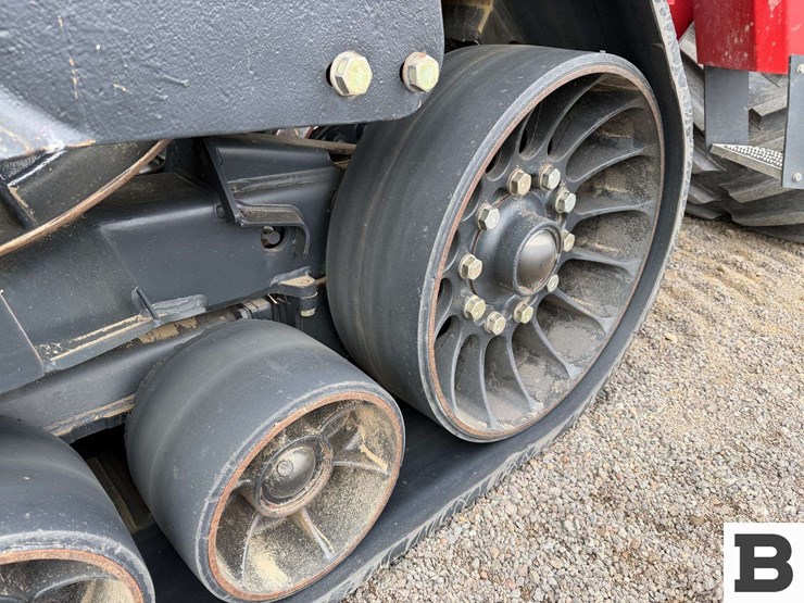 2012-case-ih-600-image-19