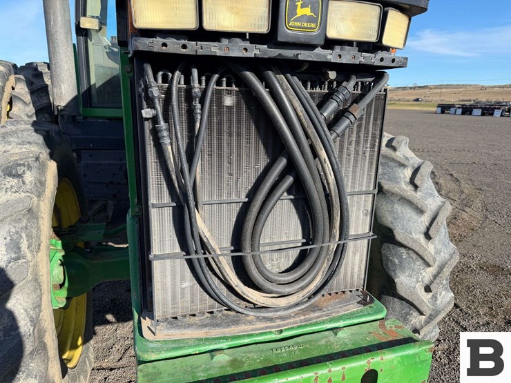 1997-john-deere-8300-image-55