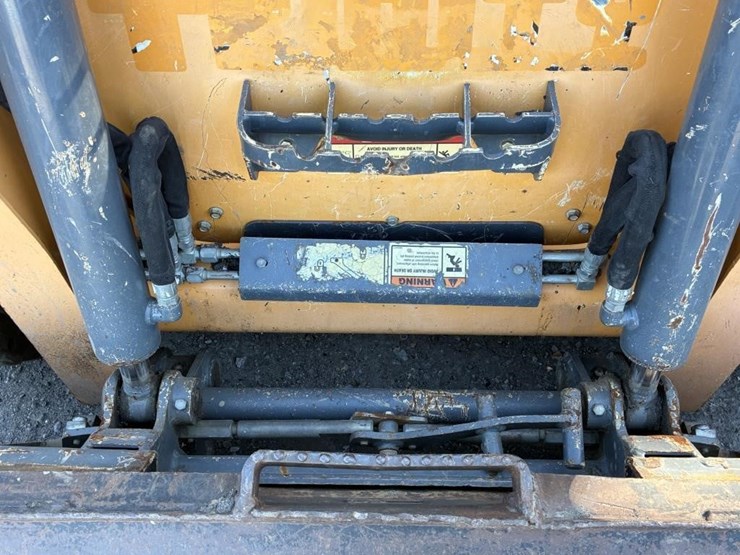 2016-manitou-1900r-image-8