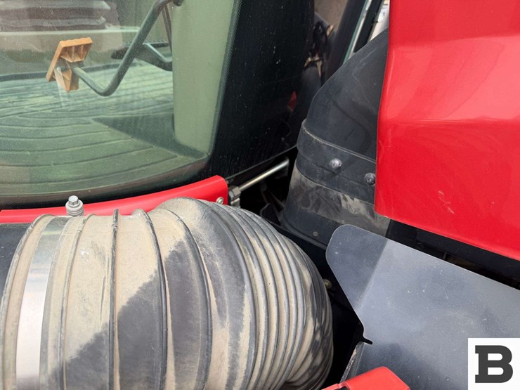 2012-case-ih-600-image-87