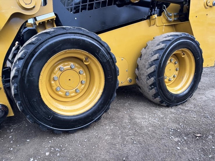 2018-caterpillar-226d-image-14