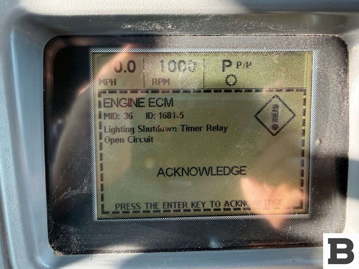 2003-challenger-mt755-image-61