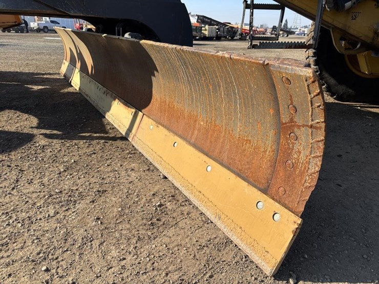 2008-deere-772d-image-10