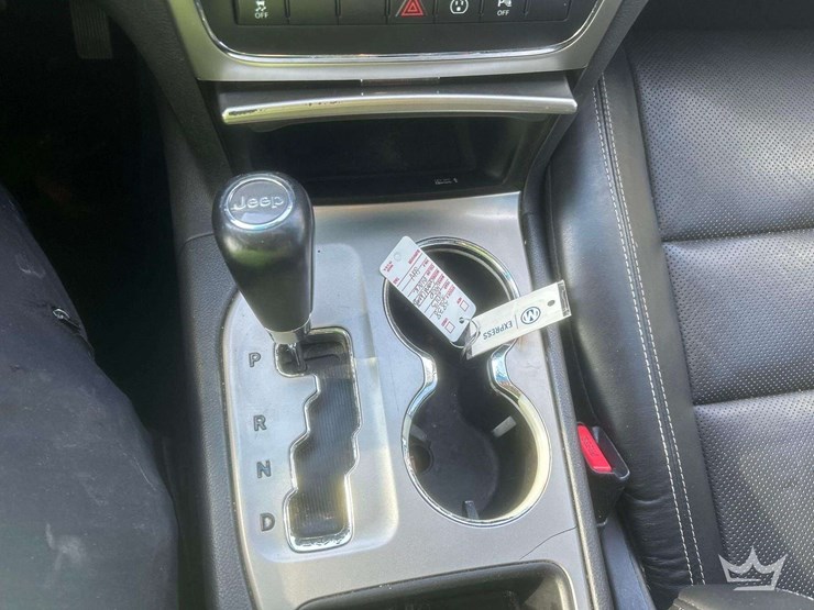 2013-jeep-grand-cherokee-image-17