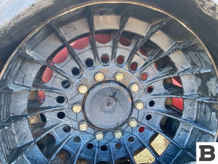 2007-case-ih-480-image-54