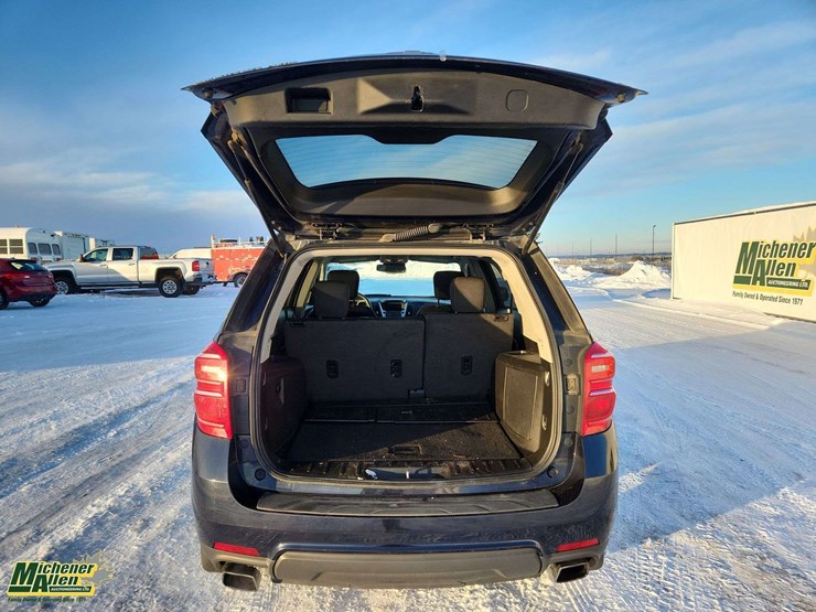 2017-chevrolet-equinox-lt-image-16