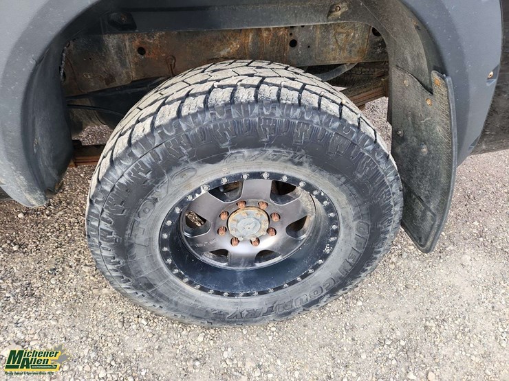 2017-dodge-3500-image-11