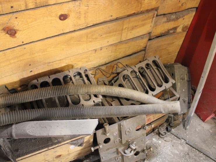 floor-clean-out-image-3