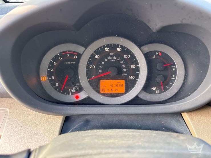 2010-toyota-rav4-image-14