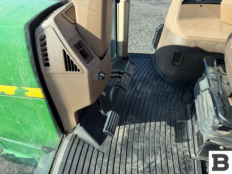 1997-john-deere-8300-image-63