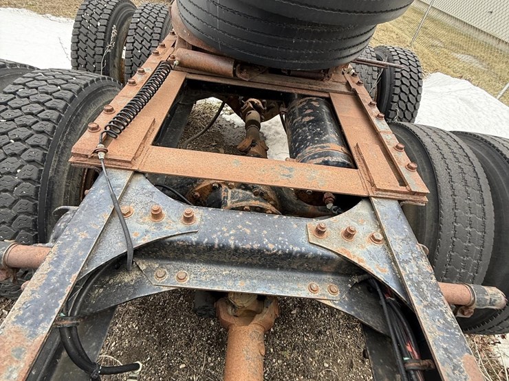 1983-freightliner-800-coe-image-15