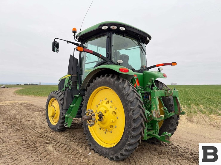 2012-john-deere-7215r-image-3