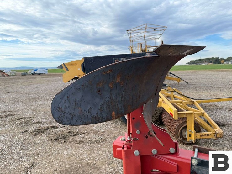 art's-way-ih3002rf-roll-over-plow---pasco,-wa-image-17