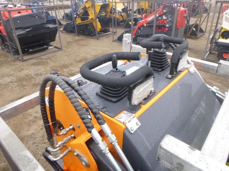 aboss-gh380-skid-steer-track-loader-image-14