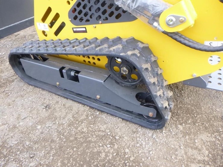 sdlanch-sdll60-skid-steer-track-loader-image-19