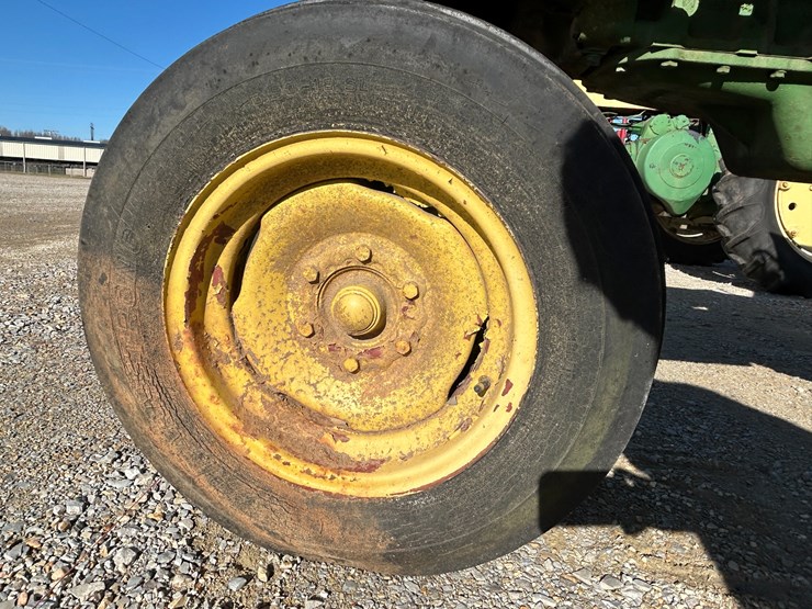 1961-john-deere-2010-image-10