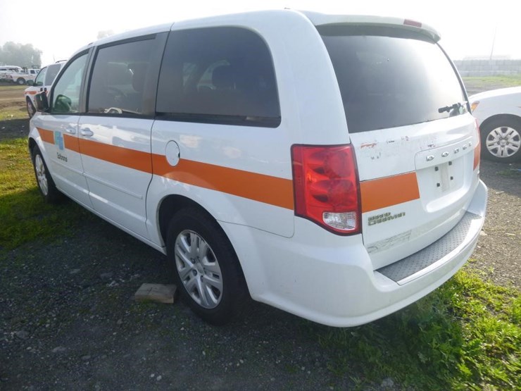 2014-dodge-grand-caravan-image-4