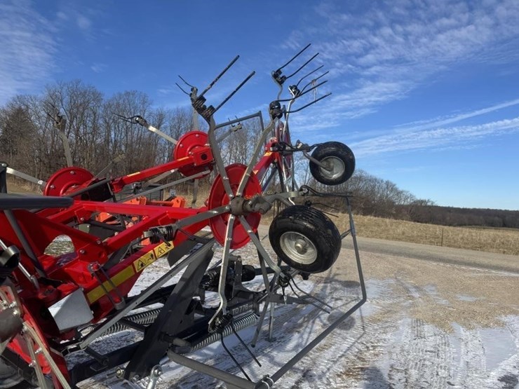 massey-ferguson-td776trc-image-10