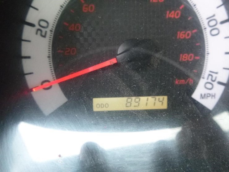 2014-toyota-tacoma-image-16