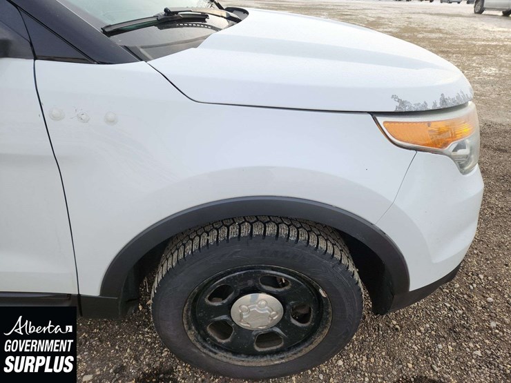 2013-ford-explorer-image-29