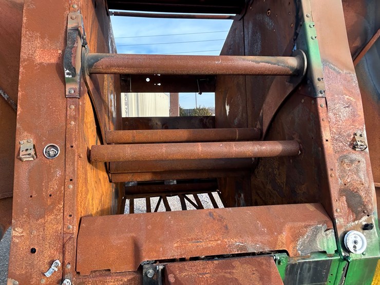 john-deere-460m-image-7