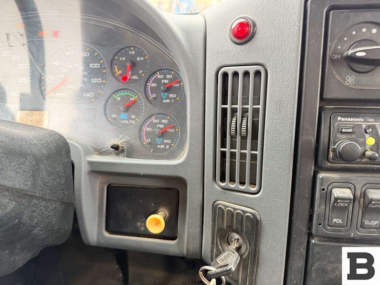 international-4400-image-82