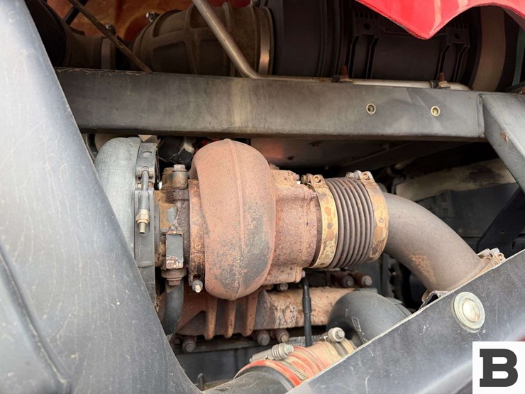 2012-case-ih-600-image-77