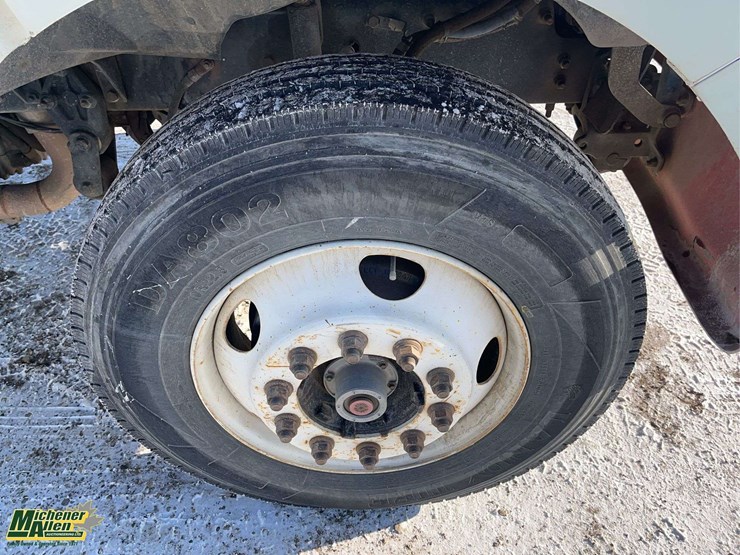 2004-sterling-l7500-image-13