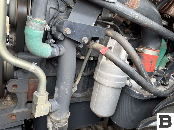 2012-case-ih-600-image-76