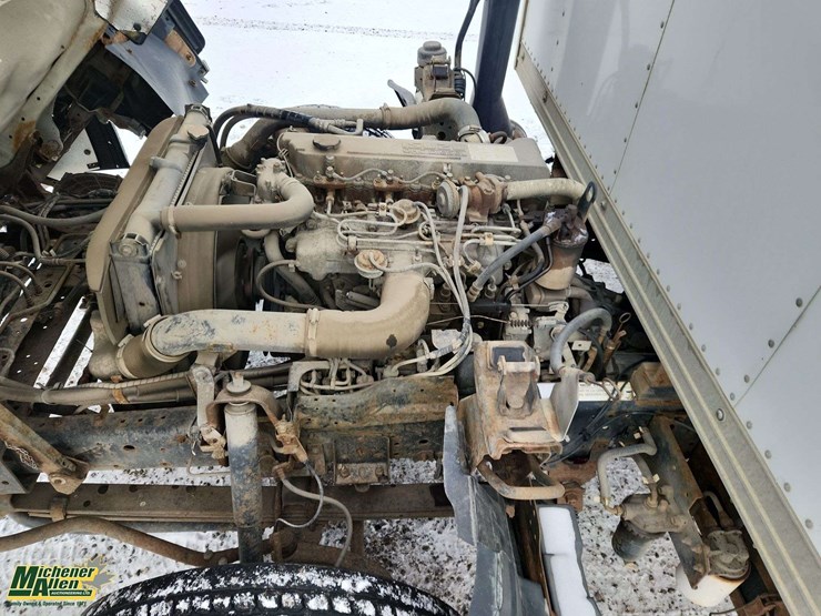 2003-gmc-w4500-image-24