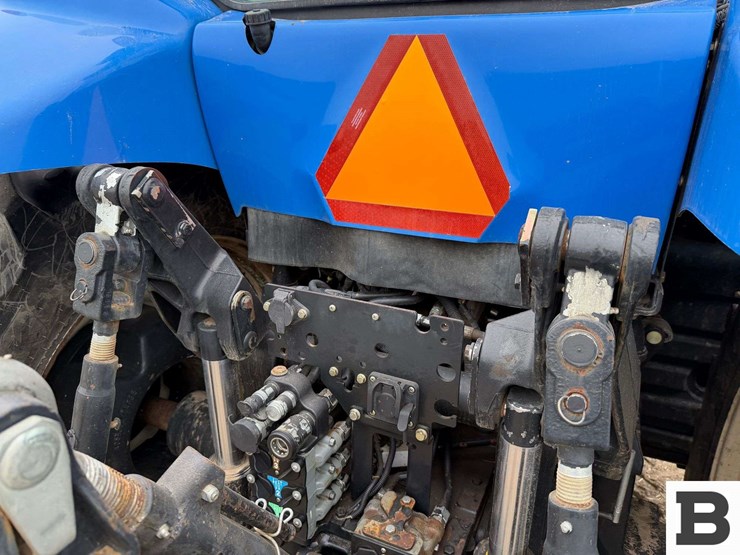 new-holland-t8.330-image-42
