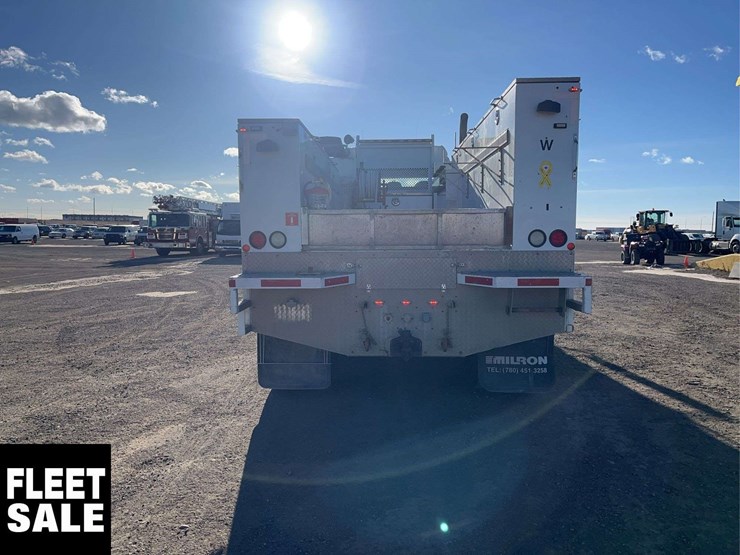 2012-freightliner-m2-112-t/a-service-truck-image-7