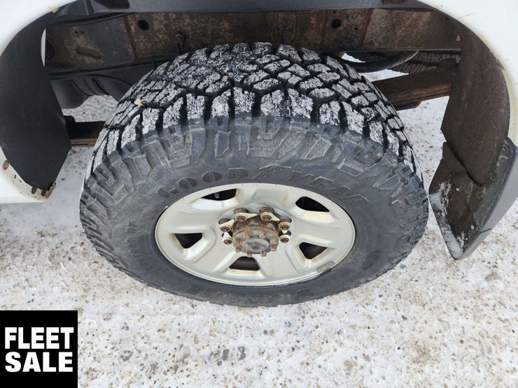 2015-ram-3500-slt-image-13