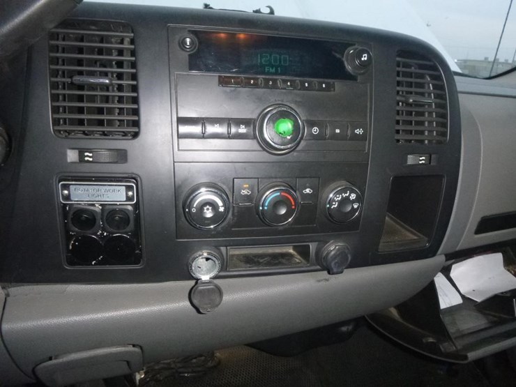 2008-chevrolet-silverado-1500-image-9