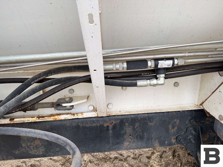 international-4400-image-25