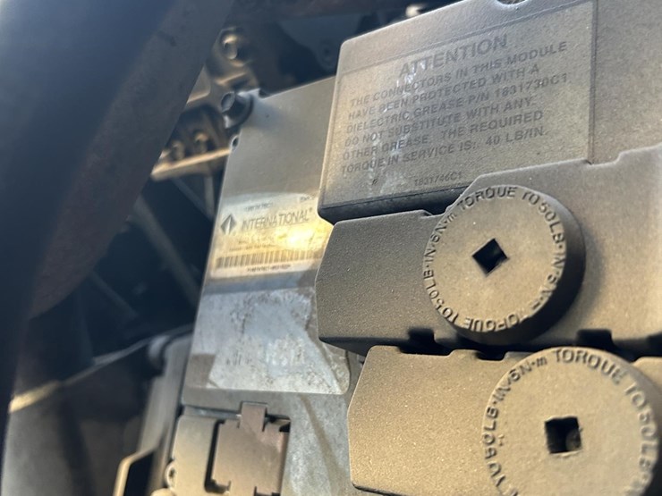 2001-international-4700-image-38