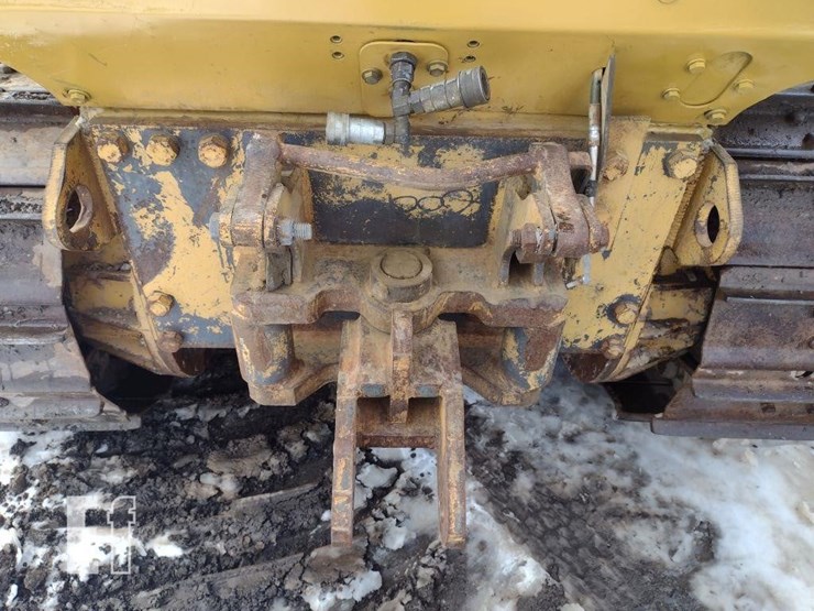 2005-caterpillar-d4g-xl-image-44