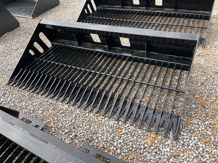 sliding-loader-sieve-shovel-image-2