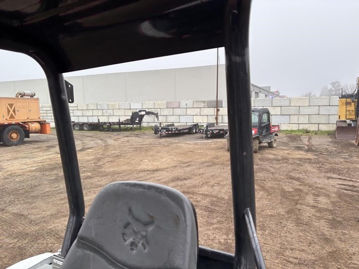 2021-bobcat-e26-image-39