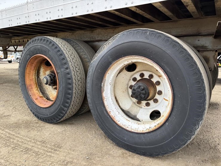 1982-fruehauf-van-image-14