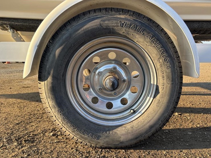 2000-unknown-trailer-image-27