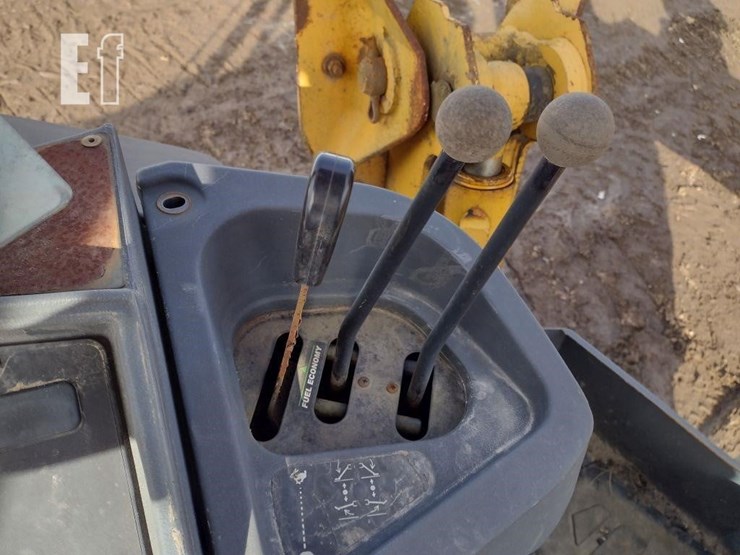 2005-deere-310g-image-9