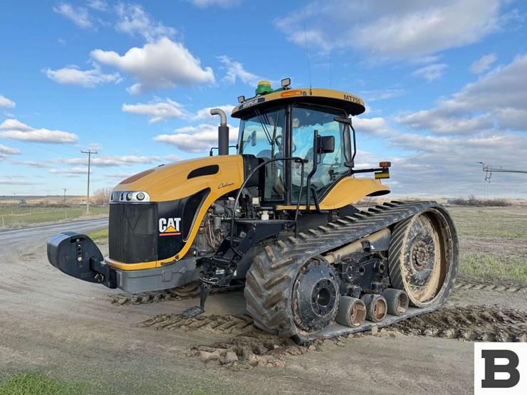 2003-challenger-mt755-image-1