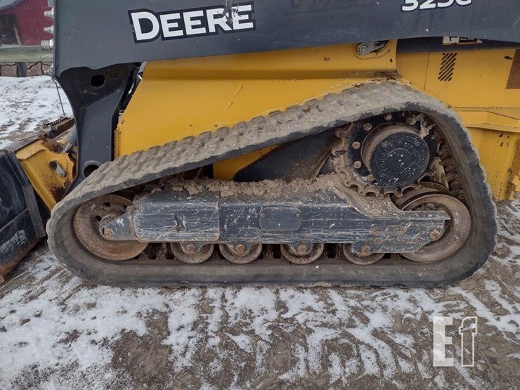 2021-deere-325g-image-19