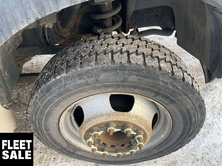 2016-ram-5500-4x4-s/a-service-truck-image-13