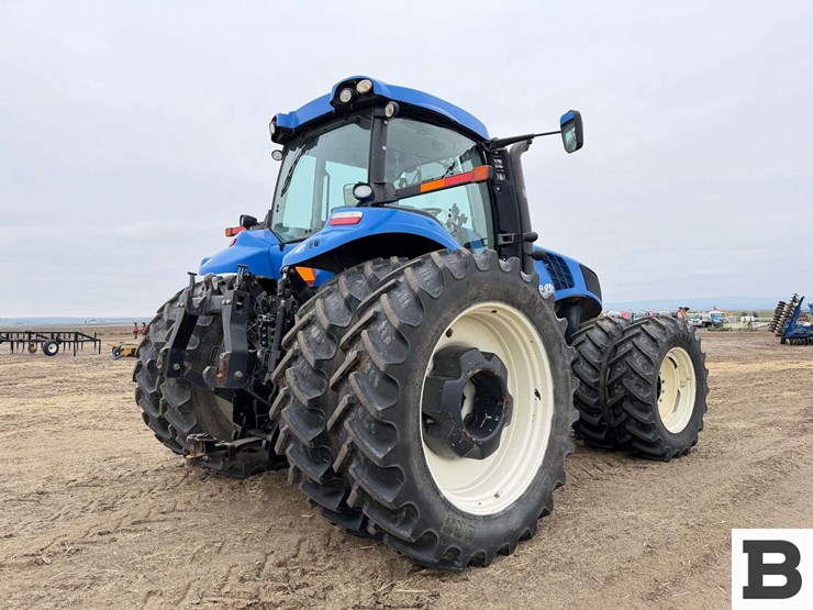 new-holland-t8.330-image-5