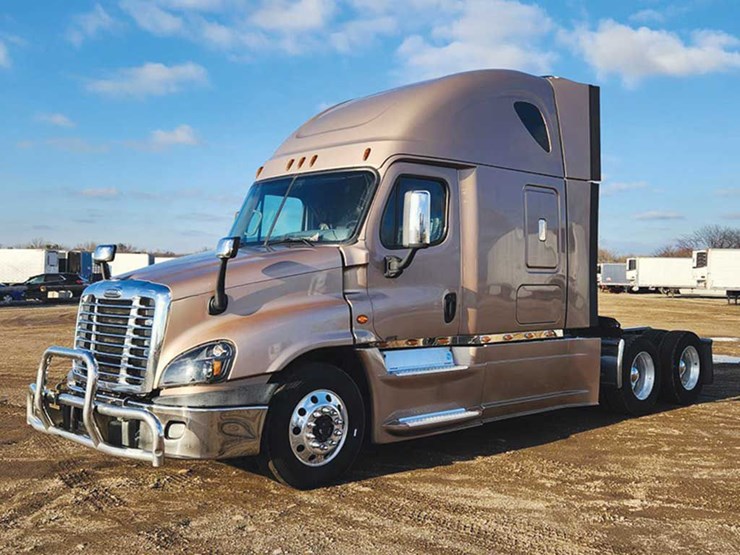 2020-freightliner-cascadia-125-image-1