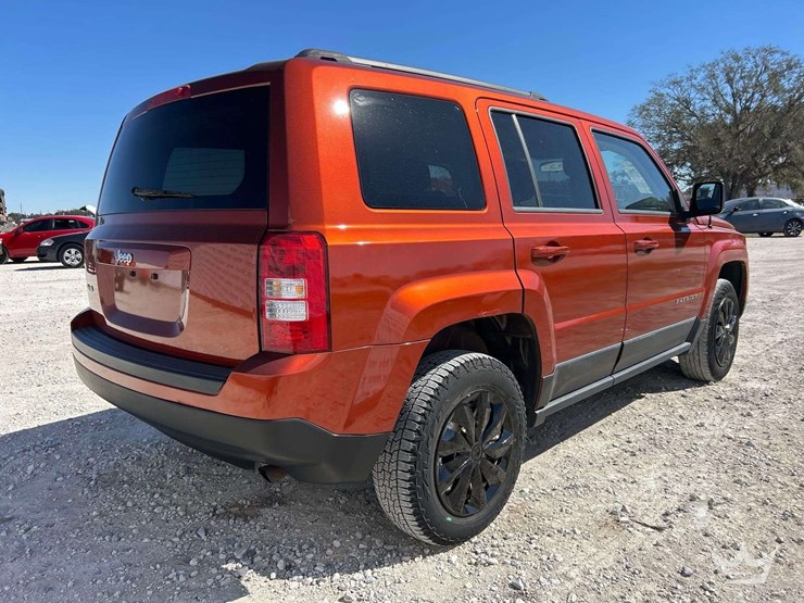 2012-jeep-patriot-image-3
