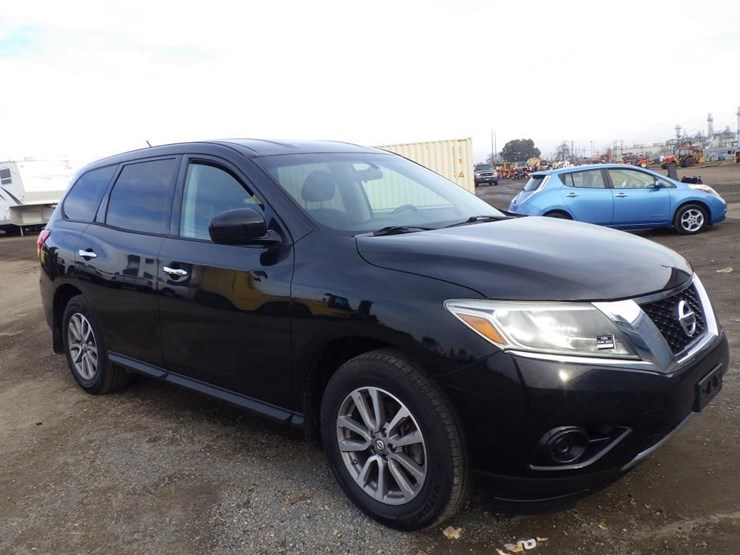 2014-nissan-pathfinder-image-2