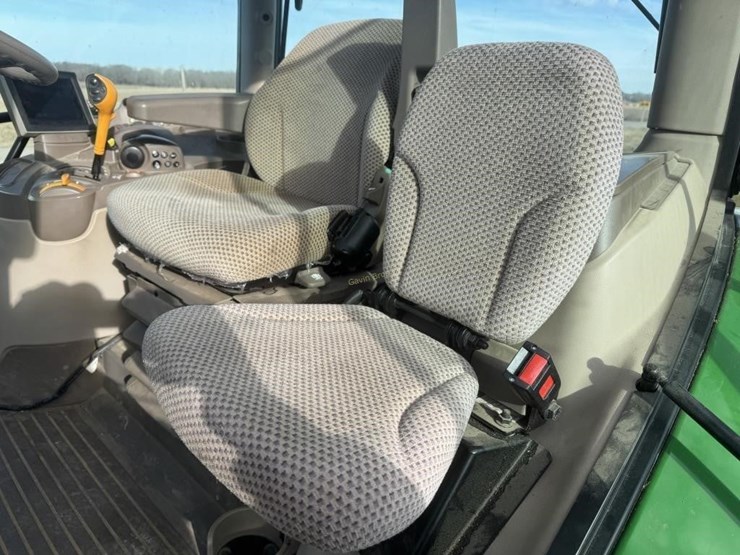 john-deere-6130r-image-15